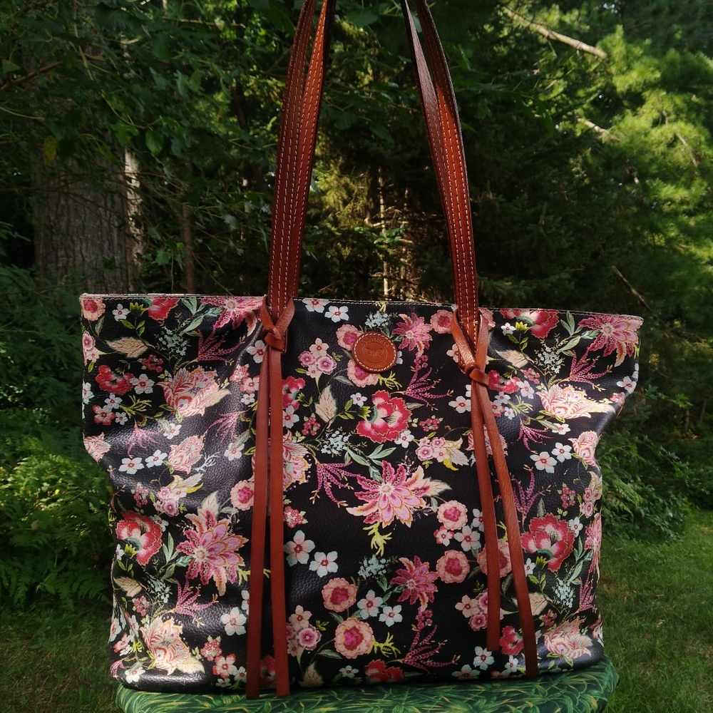 **AS-IS** Johnny Was Foulard Printed Tippi Tote...Has Some Issues..*PLEASE READ*